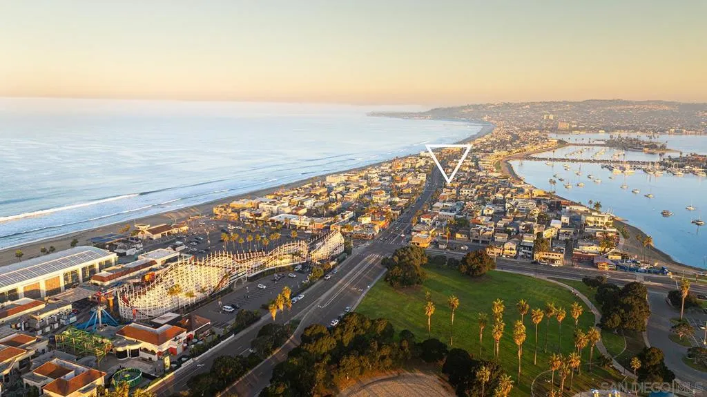 807 Santa Barbara Pl, San Diego, California 92109 home-pic-50